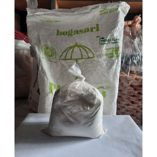 

Top Surprise Tepung terigu cap payung 1Kg