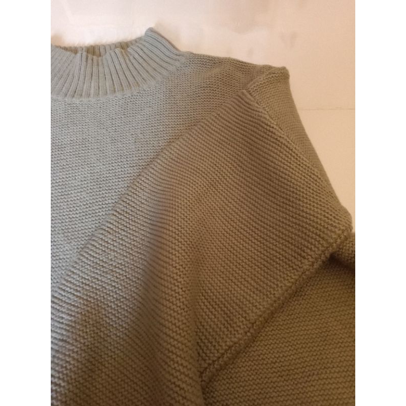 [Preloved] Blouse Rajut Tebal Army Lowrys Farm