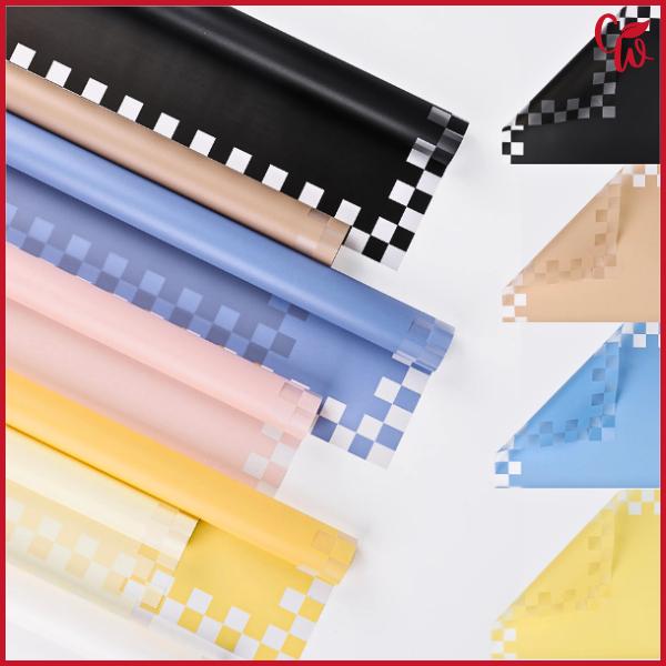

20 Lembar Kertas Buket Motif Kotak kotak Grid Flower Wrapping Paper Square Pattern Cellophane KB6293