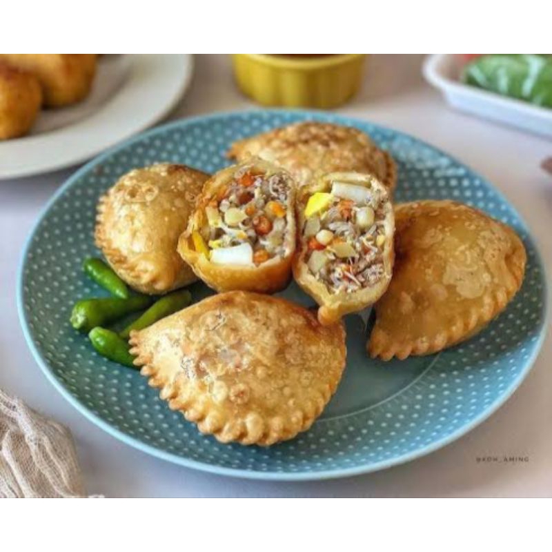 

Pastel/jalangkote ayam garing Matang isi 10 pcs