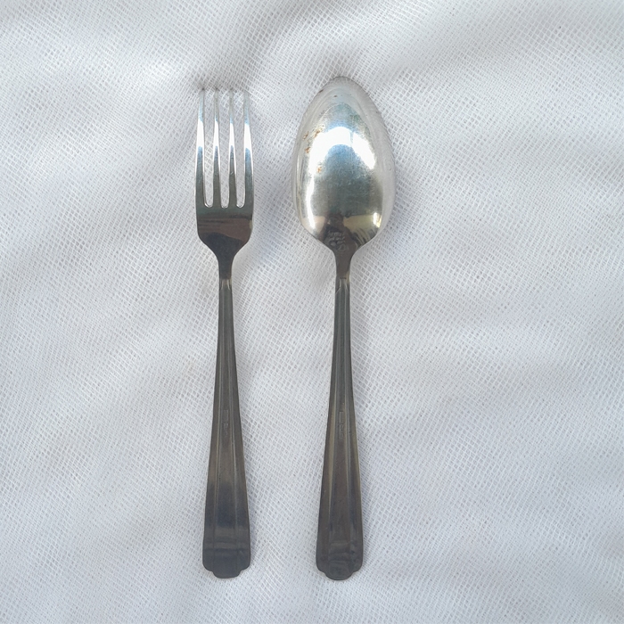 Set Peralatan Makan ANTIK Gero Zilmeta