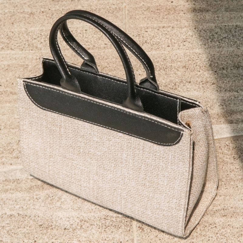 Sling Bag Korea Canvas Bag Tas Selempang Wanita Tas Tenteng- Reinette Bag