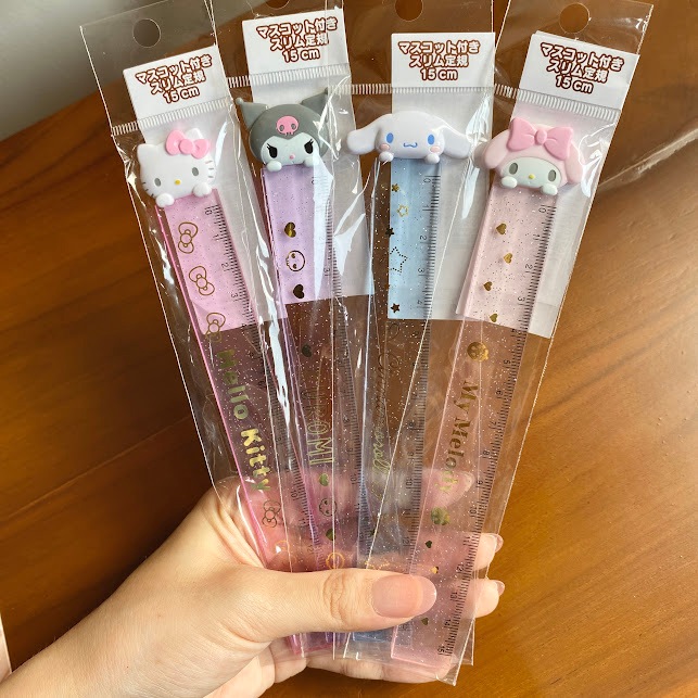 

Penggaris Mascot Kepala Sanrio 15cm Sanrio Jepang Ruler Giliter Karakter Kuromi My Melody Cinnamorol Hello Kitty Unik Lucu Gift Hadiah Kado