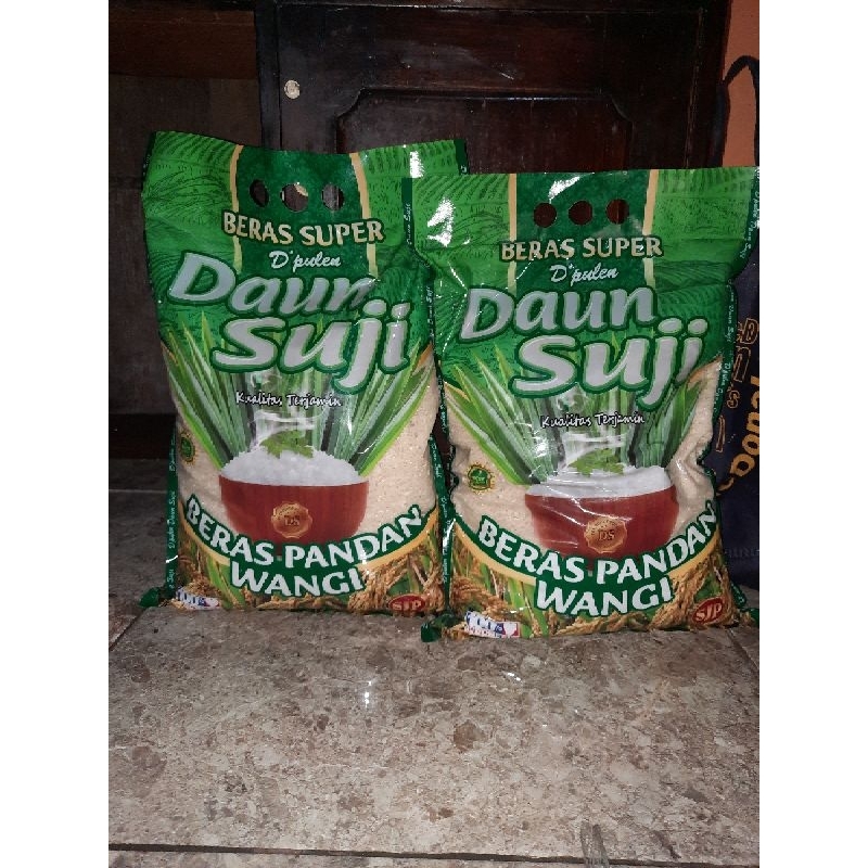 

BERAS PANDAN WANGI DAUN SUJI 5 LITER DALAM KEMASAN 5KG MURAH