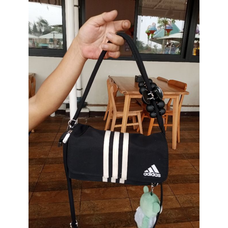Tas Sling bag wanita/Sling bag Adidas original