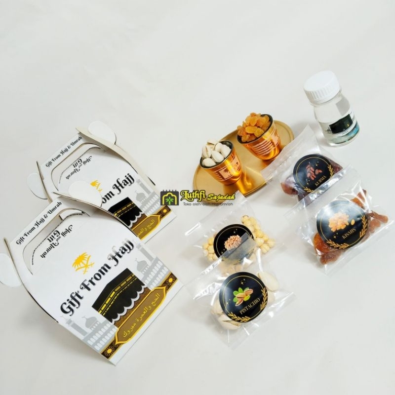 

Paket oleholeh haji umroh| Souvenir umroh| souvenir haji| paket makanan umroh| paket box Kakbah