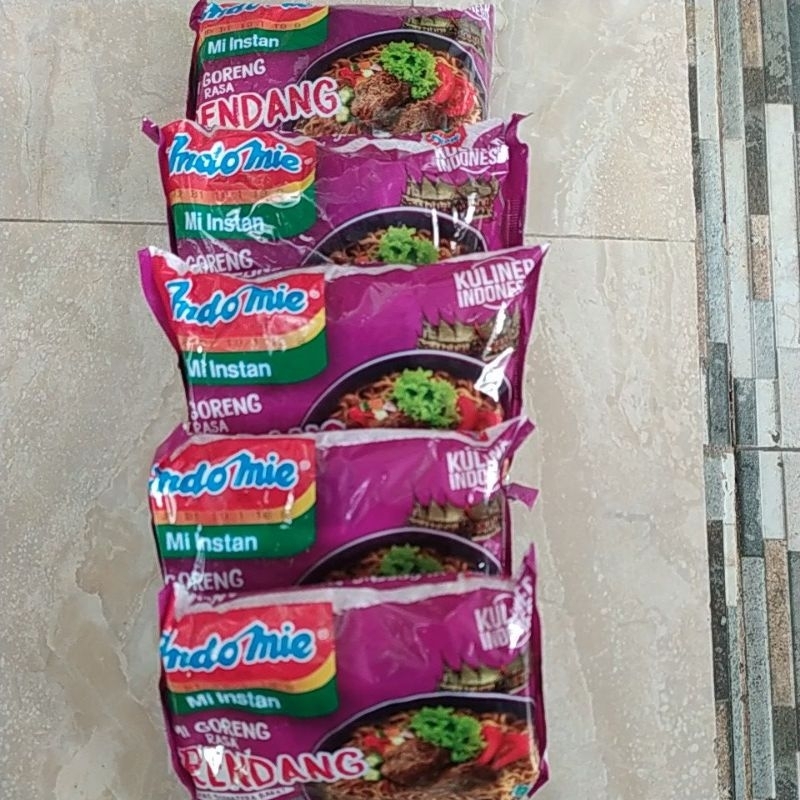 

indomie goreng rendang