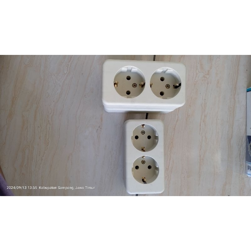 stop kontak 2 lubang