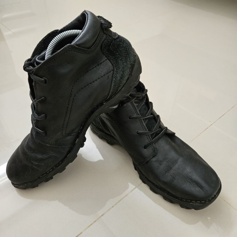 Sepatu Boots Second Branded Caterpillar Size 45 Insole 29cm
