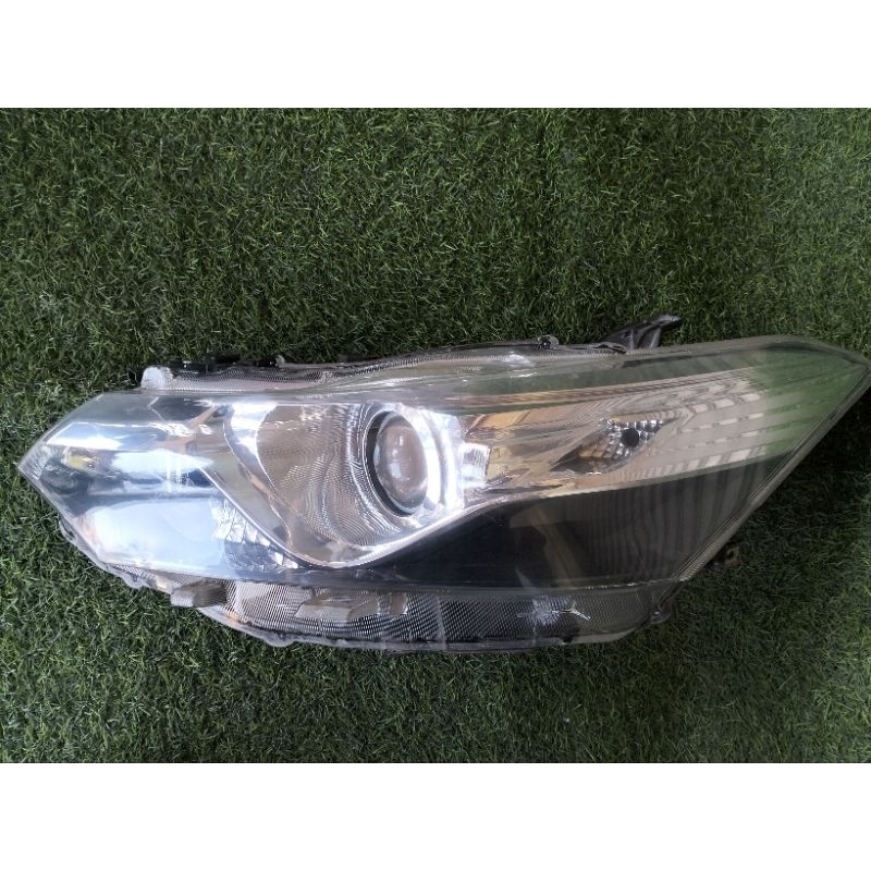 Headlamp Lampu Depan Toyota Vios GEN 3 HID (Kiri)