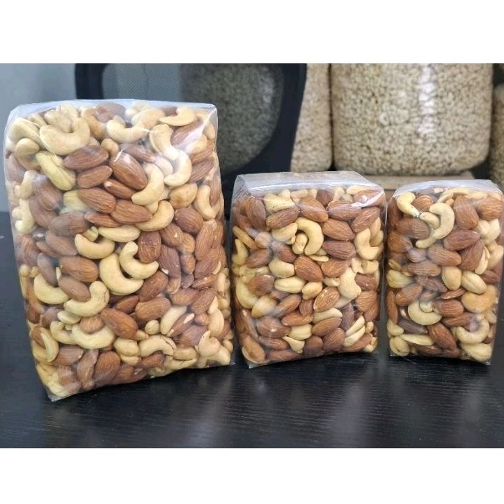 

Piscoklegit_ Mix Nuts Almond Panggang & Kacang Mede Wonogiri