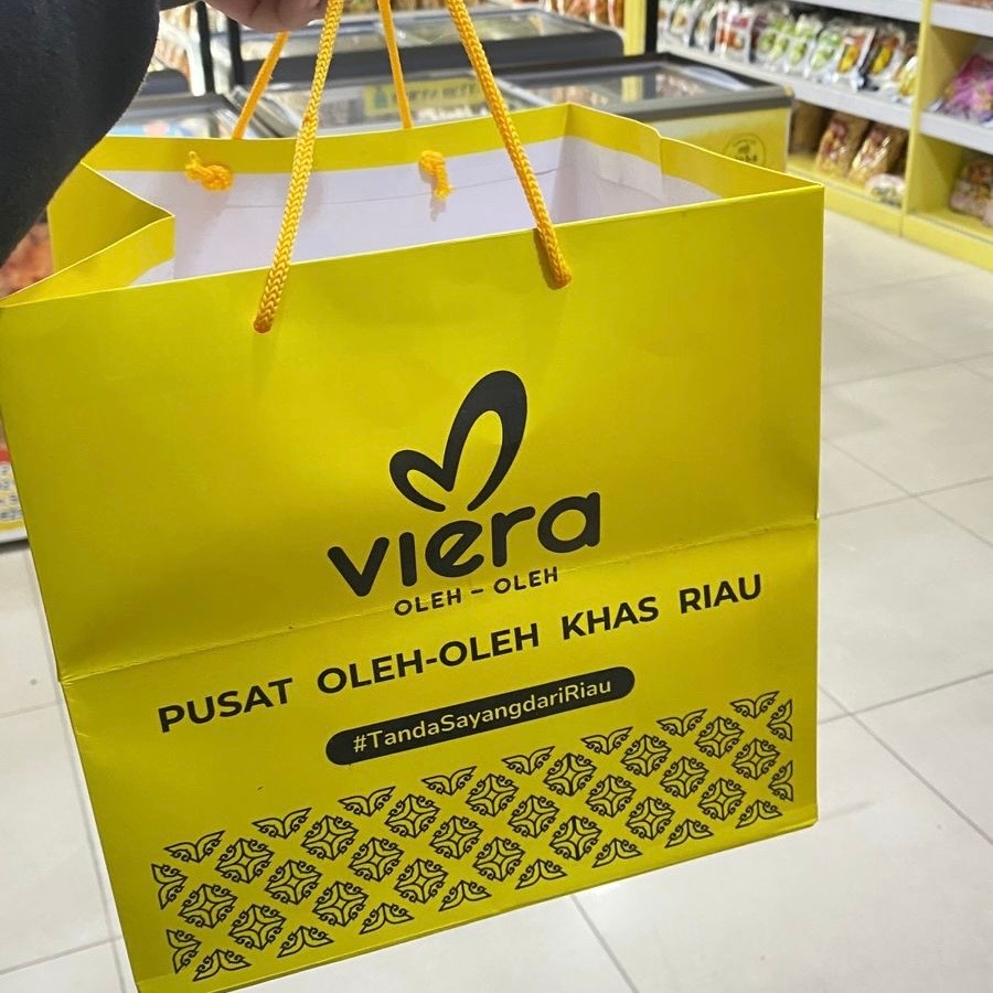 

PAPERBAG BESAR