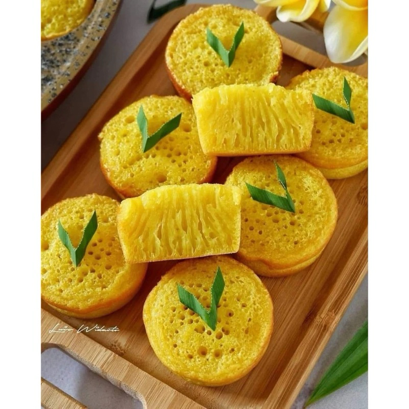 

Bika Ambon / Kue Subuh / Kue Basah / Jajanan Pasar Senen