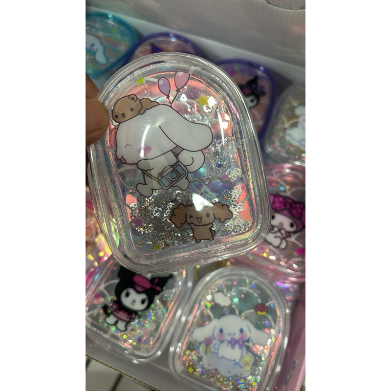

1 BOX DOMPET GLITER KOTAK SANRIO