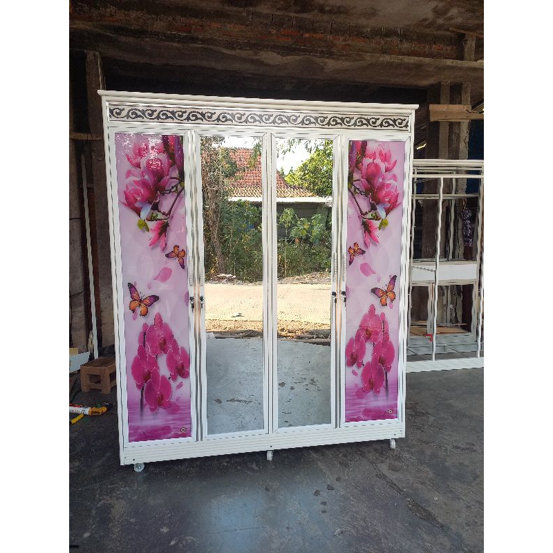 lemari aluminium 4 pintu