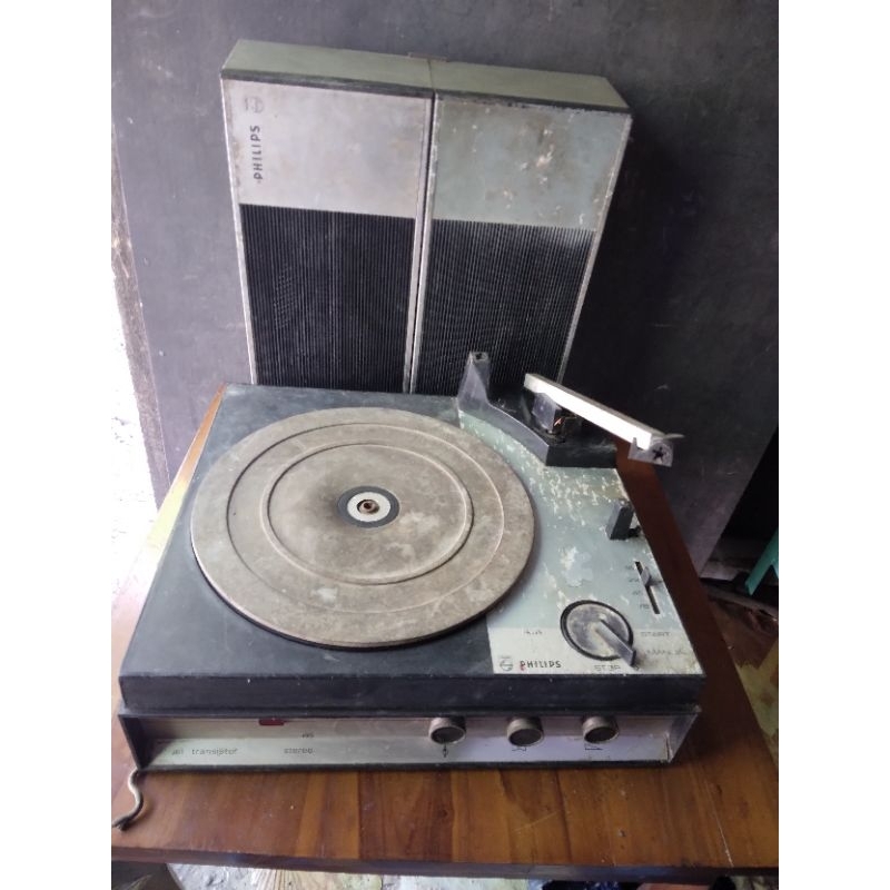 TURNTABLE PHILIPS MADE IN HOLAND VINTAGE