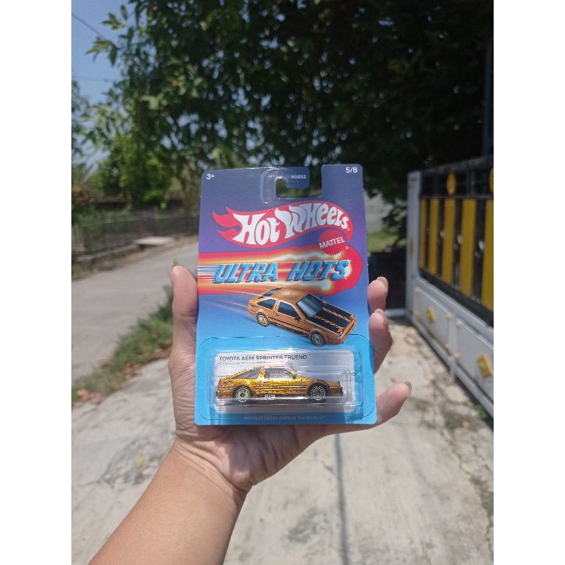 Hot Wheels Ultra Hots AE86