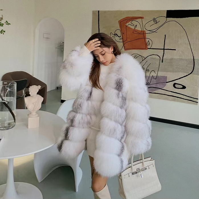 [Ratu Salju] Mantel Bulu Rubah Lukisan Tinta Rubah Es Marmer Langka