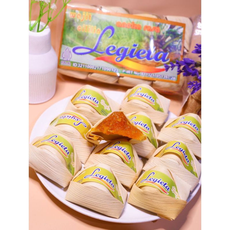 

Wajit Legieta Rasa Nangka 500gr / Wajit Ketan gula merah / Wajit Asli Cililin oleh oleh khas Bandung