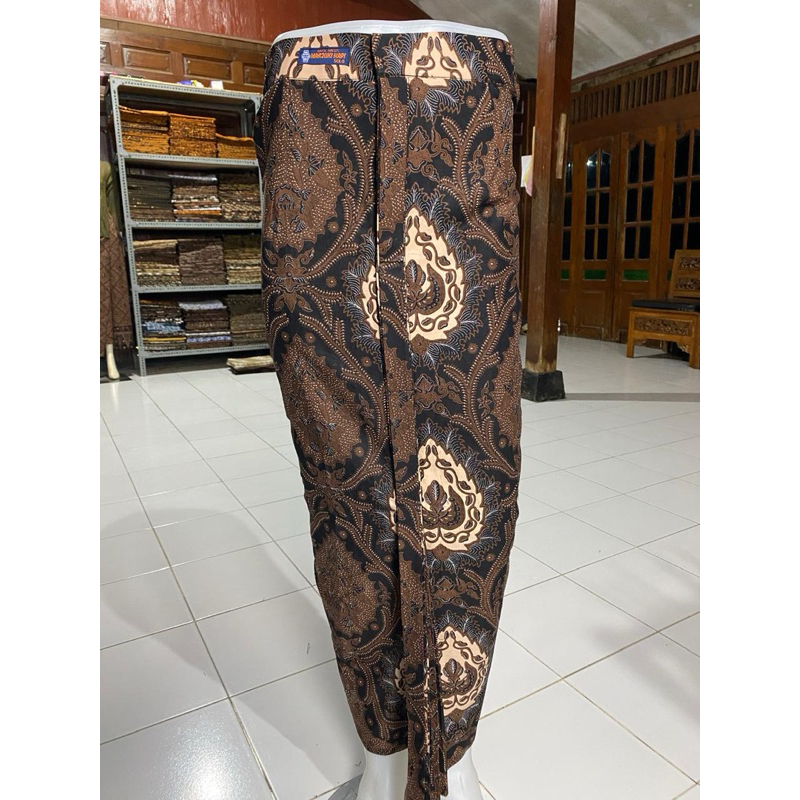 Rok Batik Wiru Kebaya. Rok Batik Kebaya. Rok batik Klasik. rok batik wiru depan. rok batik manten.ro