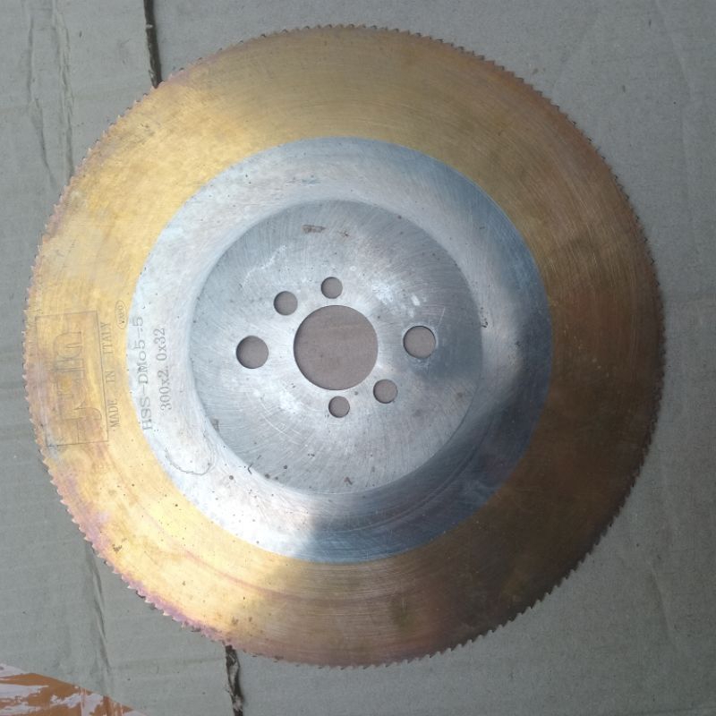 Circle SAW Julia HSS DMO5 - 5 Dia 235 MM, T 2 MM