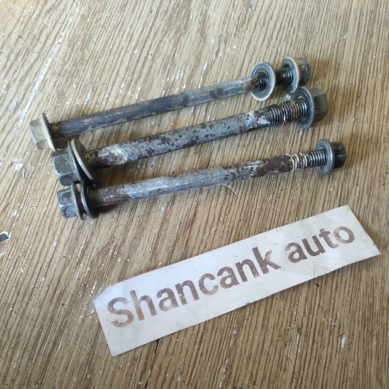 baut dudukan pangkon mesin set Vega ZR, rr, force, Jupiter z robot, Z1 original copotan