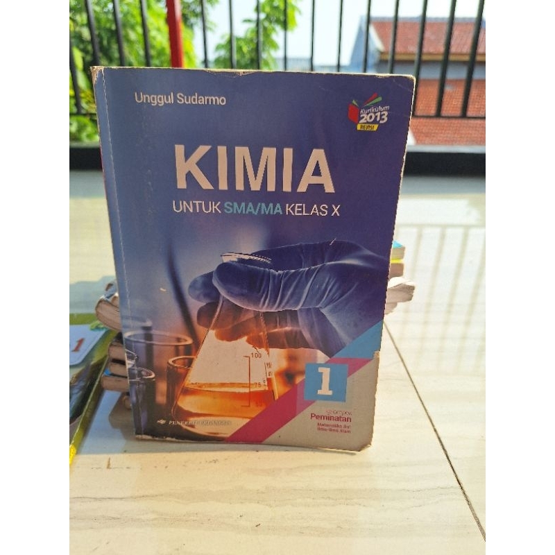 

kimia kelas 10