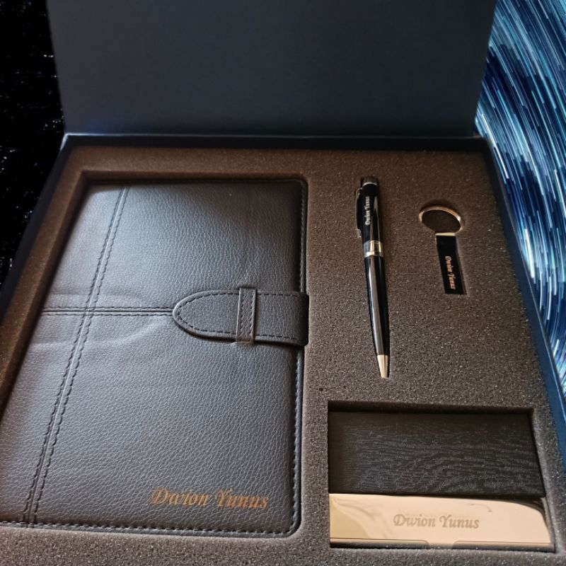 

hampers giftset notebook usb pulpen exclusive gratis grafir
