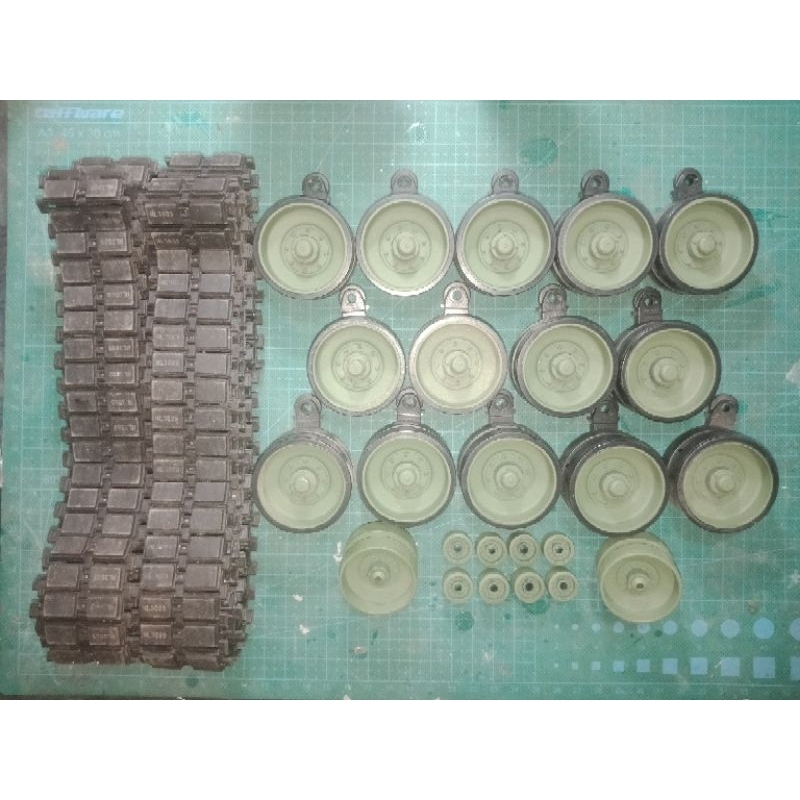 roadwhell & treck rc tank leopard 2a6 heng long 1/16