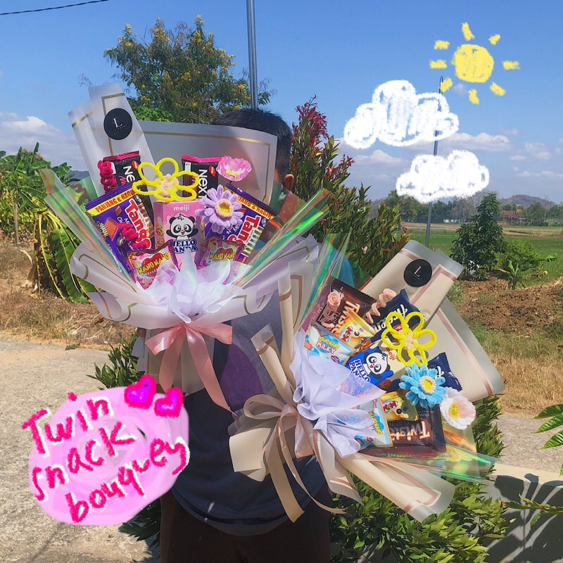 

Buket Snack dan Bunga Artificial Mix | Buket Premium Murah | Pipe Cleaner Bouquet