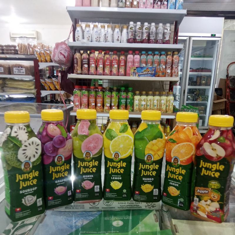 

Jungle Juice fruit Drink varian Sirsak,Anggur,Jambu,Lemon,Mango,Jeruk,Apple berat bersih 500ml