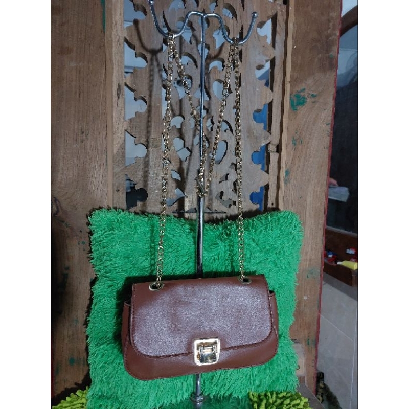 sling bag rantai (tas monza)