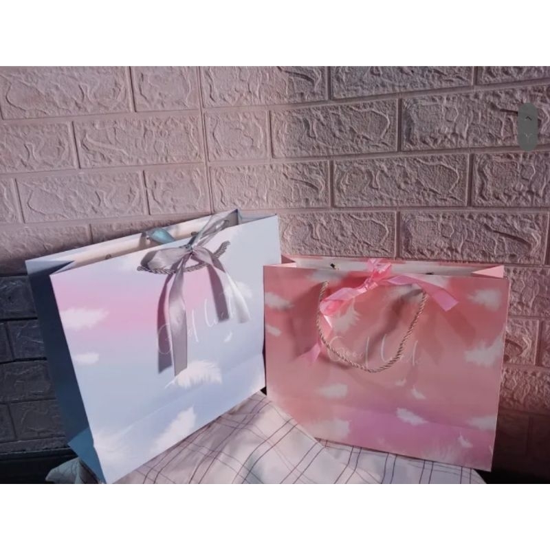 

Tnstore_Paperbag Pita Good Luck Ukuran 24,5x19,5x9,5cm