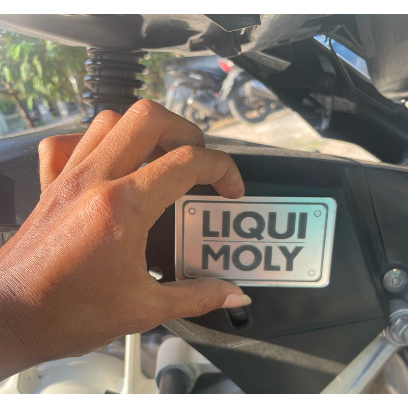 Emblem Hugger Liqui Moly Akrilik/Emblem Spakbor Vario Liqui moly