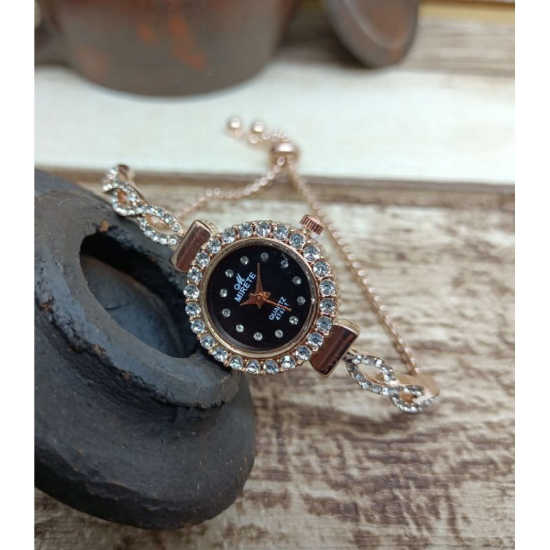 Jam Tangan Serut Wanita/Free Baterai/Jam Tangan Rantai Serut Wanita/Jam Tangan Fashion