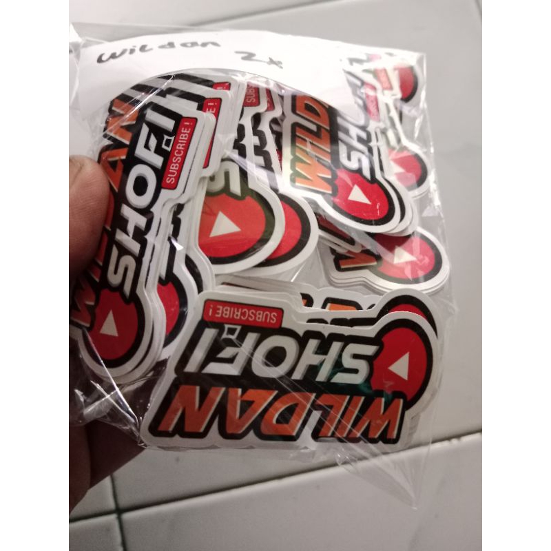 

pemesanan sticker custom