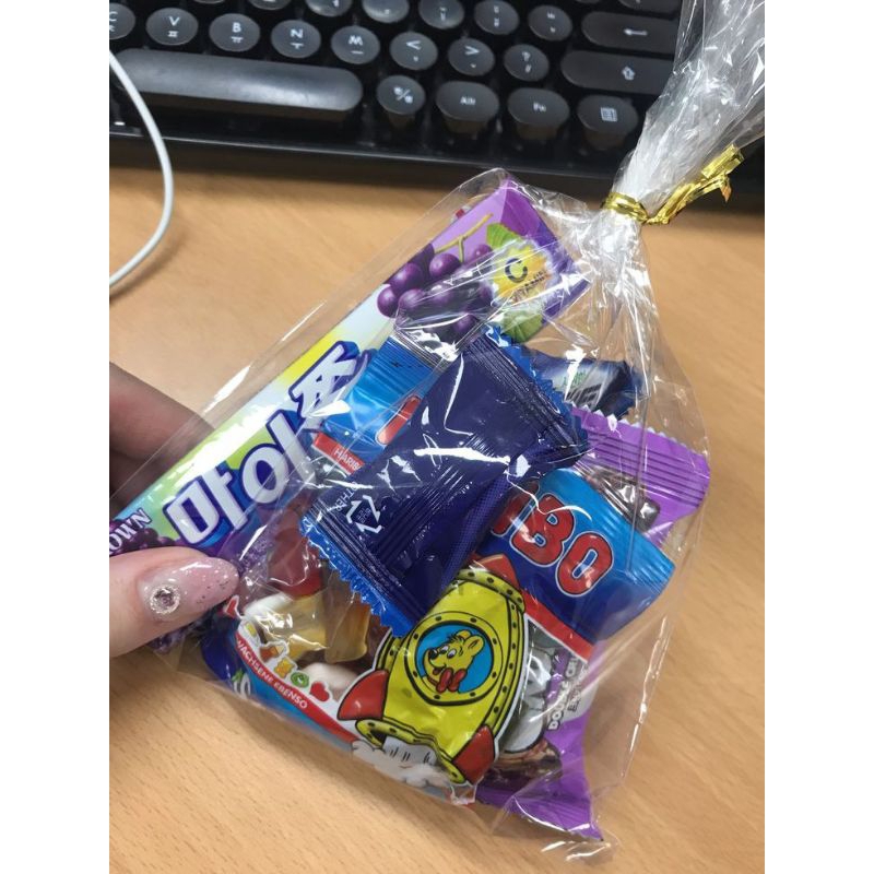 

Gift makanan anak murah meriah