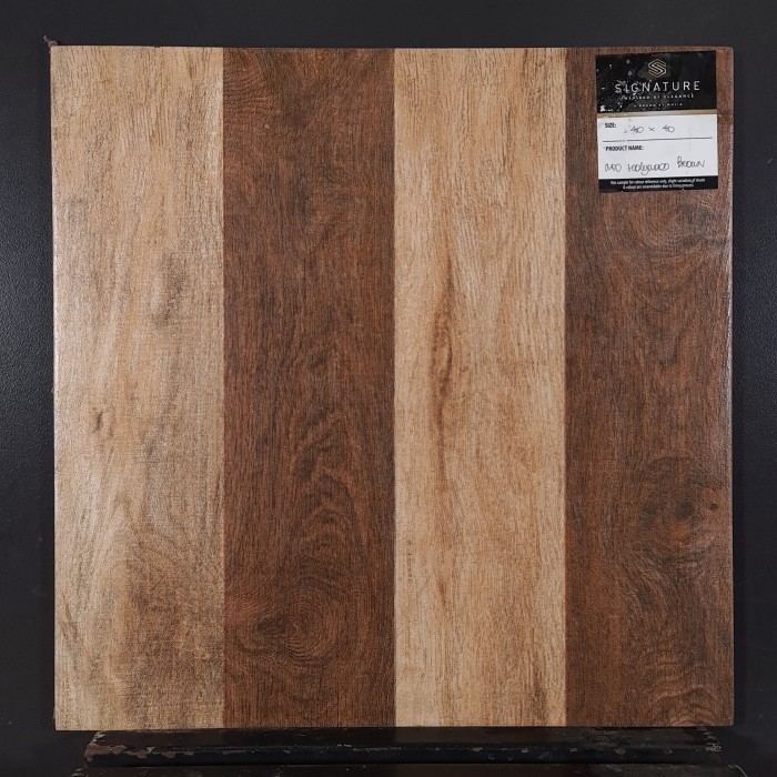 Keramik Kasar Mulia Motif Kayu Hollywood Brown 40x40