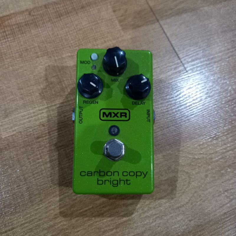 MXR Carbon Copy Bright  Efek Gitar Analaog Delay