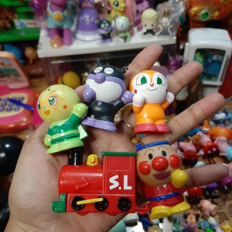 mainan / figure dikoleksi anpanman finger & kereta bandai