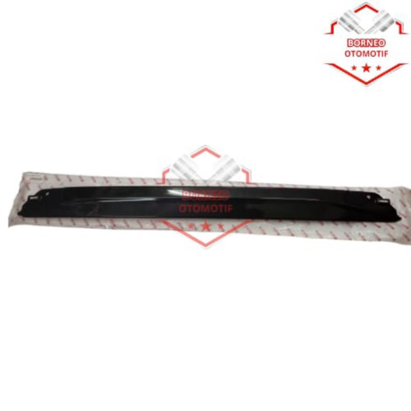 Garnish Backdoor Outside Trunklid Pintu Bagasi Avanza/Xenia/Veloz 2016-2018 Original 76811-BZ380