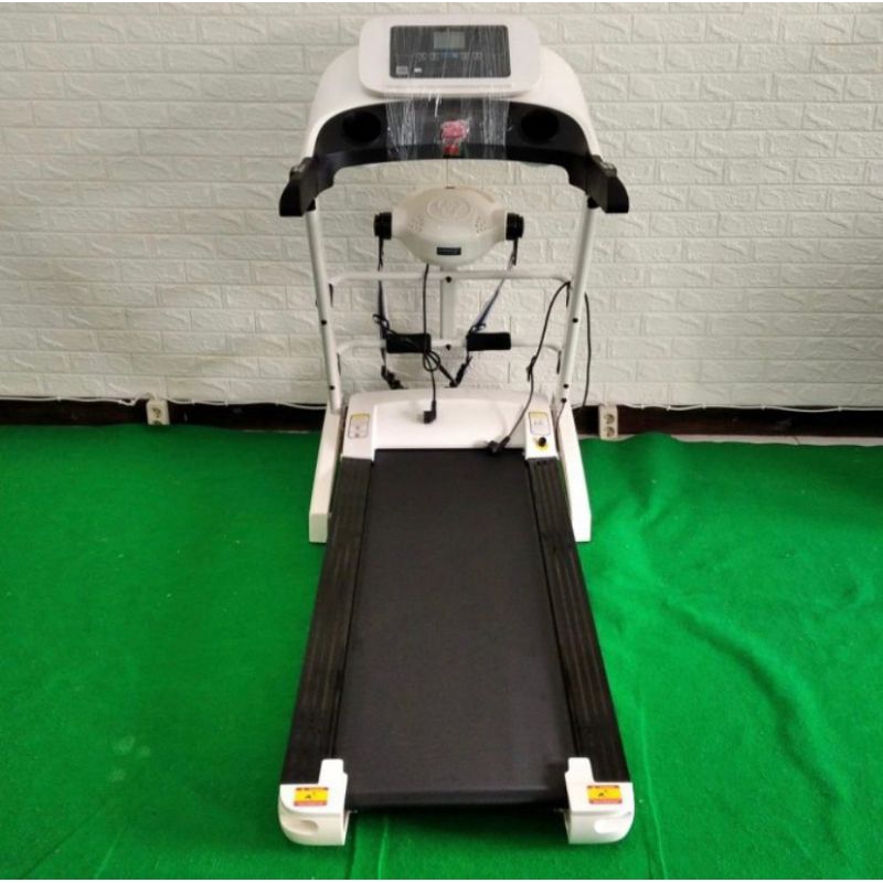 Alat Fitness Treadmill Elektrik 3 Fungsi Arrezo Ireborn