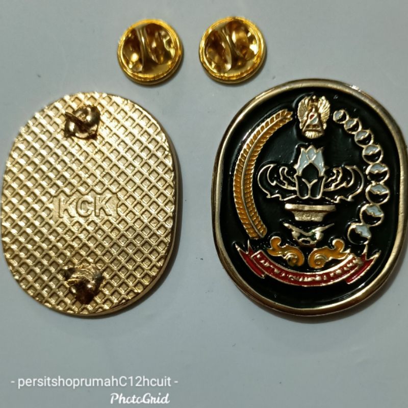 Lencana persit kck mupus