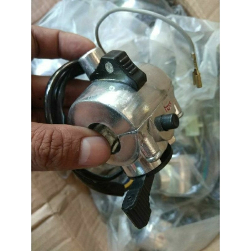HOLDER KIRI YAMAHA V80 V 80