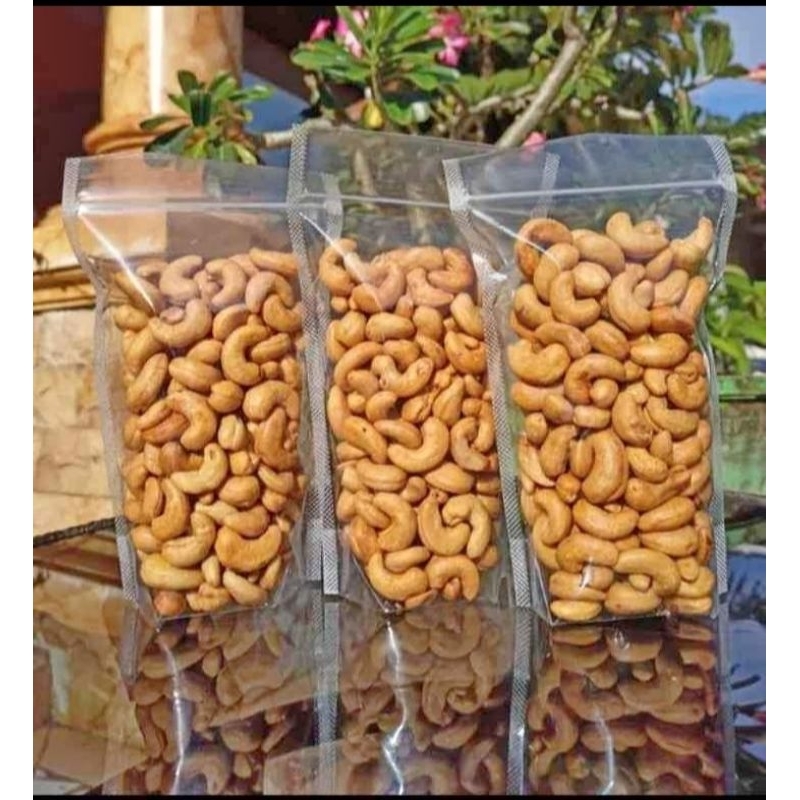 

kacang mede utuh matang 250g