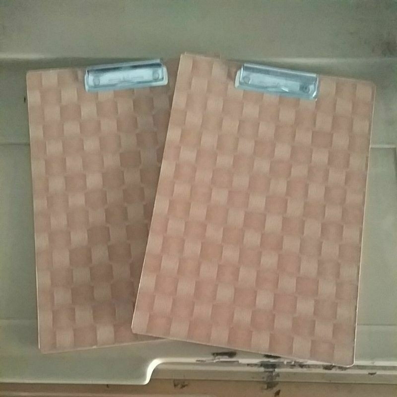 

Clip Board Kayu