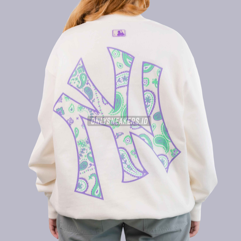 MLB PAISLEY BIG LOGO OVER NEW YORK YANKEES IVORY SWEATSHIRT