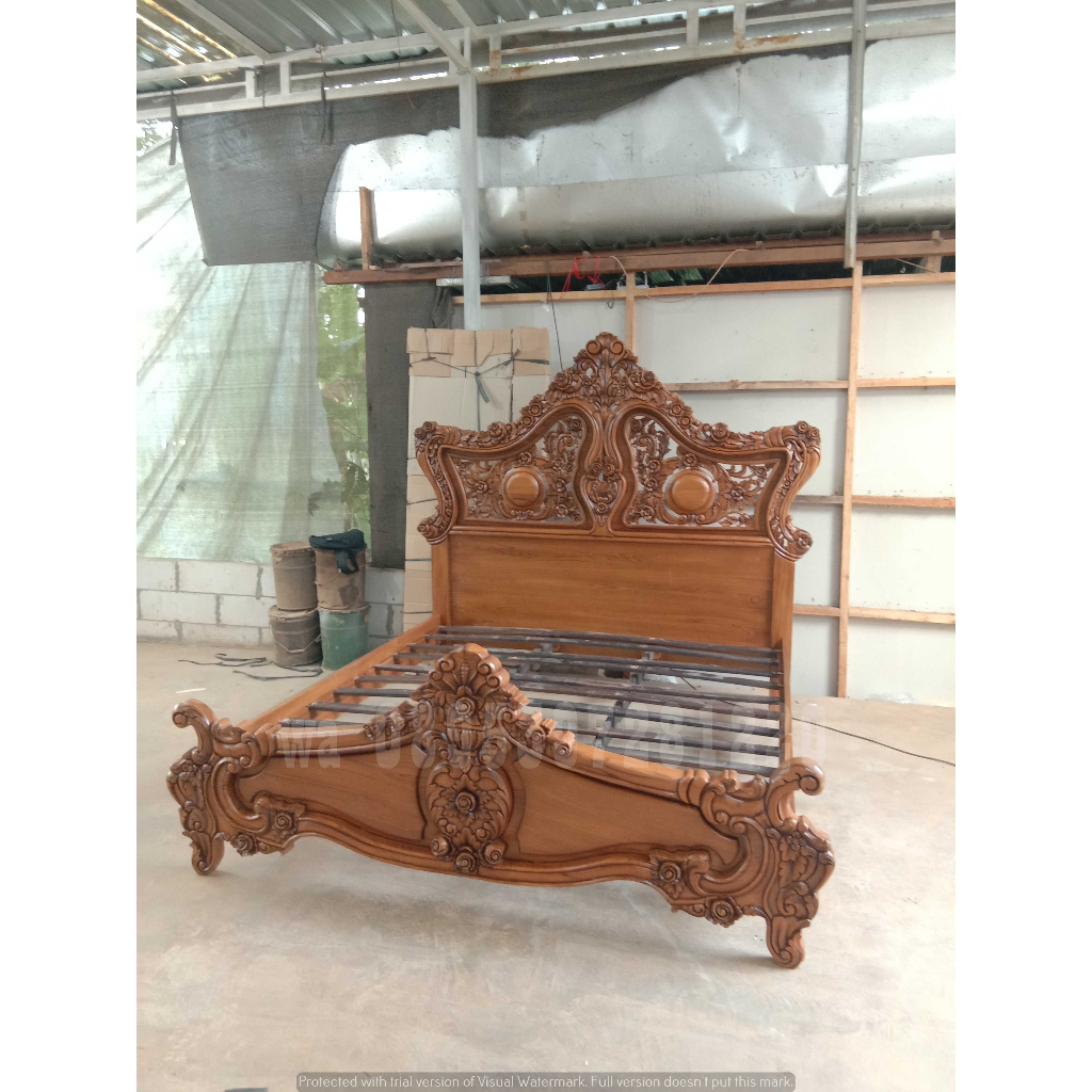 Ranjang Ukir Kayu Jati Super Mewah