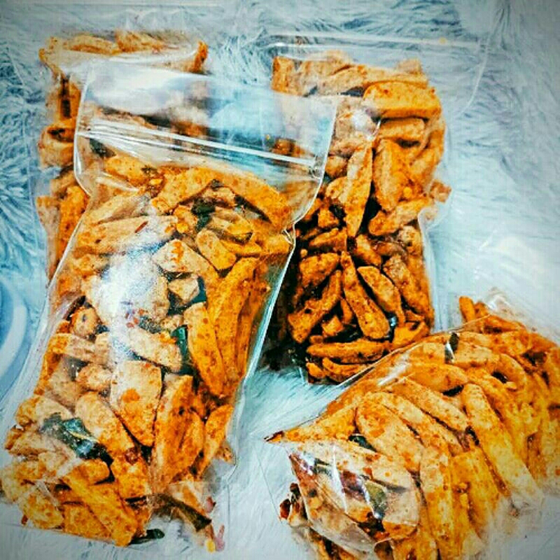 

Basreng Pedas Daun Jeruk Pouch 100 gram