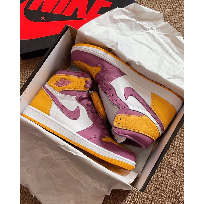 Nike Air Jordan 1 High OG Brotherhood  Colour : University Gold